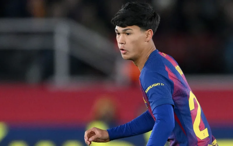 صفقة كبرى.. انتقال نجم برشلونة إلى باريس سان جيرمان مقابل 60 مليون يورو